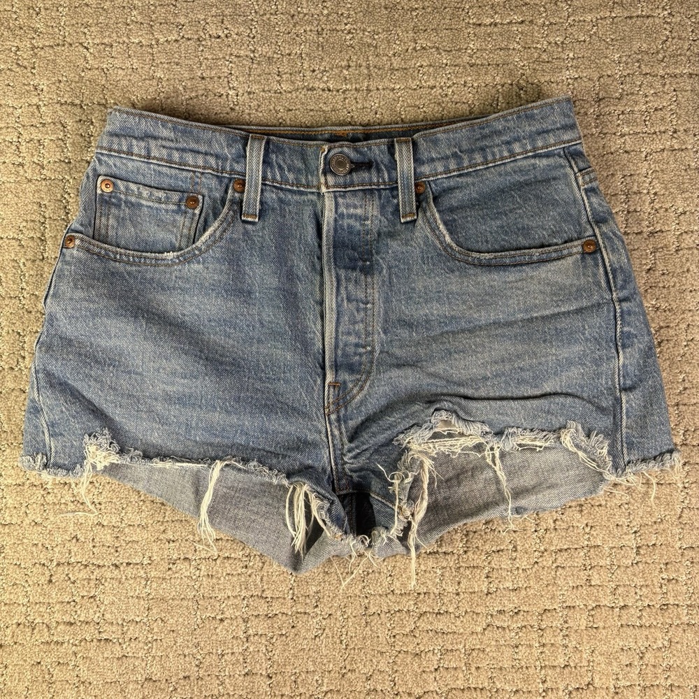 Levis 501 Shorts Womens 28 Blue Denim 2 Inch Inseam Cutoff Button Fly Raw Hem